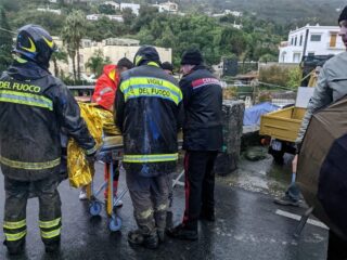 Meerdere vermisten na aardverschuiving Italiaans eiland, aantal doden nog onduidelijk