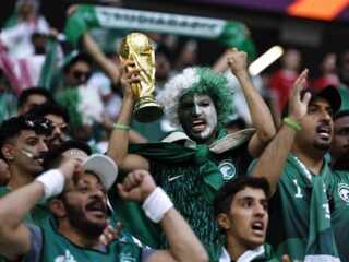 Spelers Saudi-Arabië krijgen Rolls Royce van kroonprins na overwinning op Argentinië
