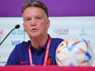 Louis van Gaal deelt positief nieuws na periode van ziekte: "Geen last meer van kanker"