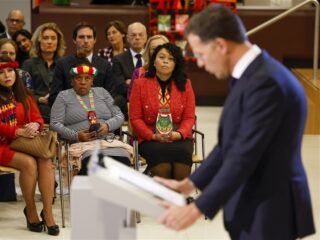 Rutte biedt excuses aan voor Nederlands slavernijverleden: "We moeten stappen vooruit zetten"
