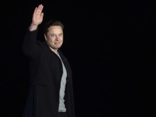 Elon Musk pakt wereldrecord voor 'grootste verlies van persoonlijk fortuin ooit'