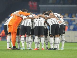 Juventus moet 15 punten inleveren wegens grootschalige fraudezaak