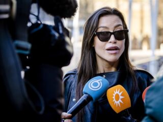 Jaimie Vaes openhartig over leven als alleenstaande moeder: “Huil ’s nachts in bed”