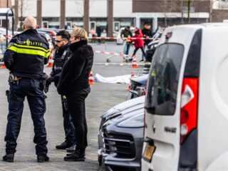 Politie deelt foto en naam van verdachte dodelijke schietpartij Zwijndrecht