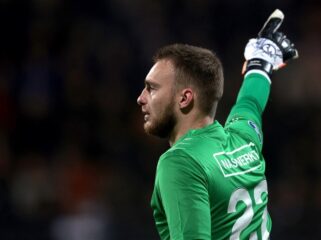 Doelman Jasper Cillessen wordt in Spanje aangeklaagd door ex-vriendin