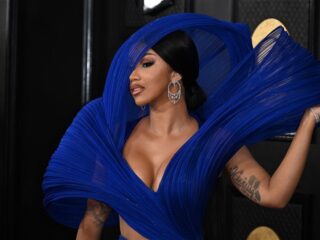 Roddelblogger die leugens over Cardi B verspreidde moet haar 4 miljoen betalen