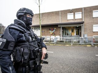 Taghi doet aangifte tegen Staat vanwege plan om hem uit te schakelen