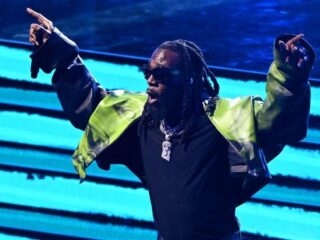 Teleurstelling voor fans: Burna Boy-concert afgelast na ruim twee uur wachten