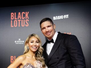 Rico Verhoeven en Naomy van Beem delen villa op Instagram: "We zijn eindelijk begonnen"