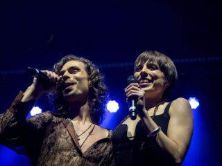 Songfestival-duo zingt wederom vals: ''We werken er hard aan''