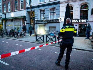 Tieners langer vast voor plaatsen brandbom in Rotterdam