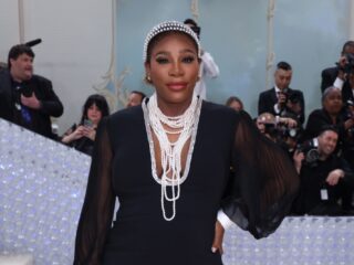 Serena Williams kondigt tweede zwangerschap aan op Met Gala