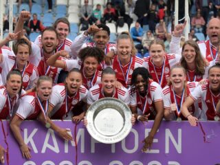 Ajax houdt huldiging vrouwenteam tegen vanwege slechte prestaties mannen