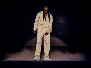 Jonna Fraser geeft levenslessen tijdens Ziggo Dome-show: "Mijn route naar genezing delen"