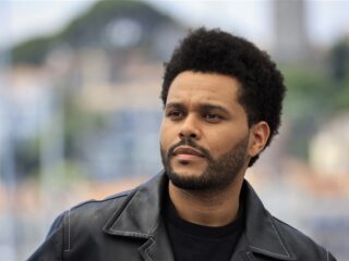 Fans reageren geschrokken op nieuwe clip van The Weeknd: "Trauma voor de ogen"