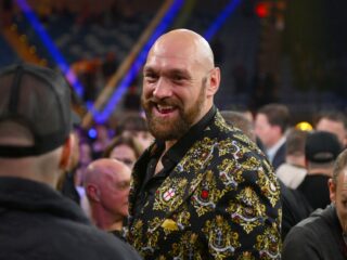 Bokslegende Tyson Fury daagt Anthony Joshua uit voor 'Battle of Britain'