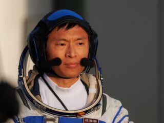 China stuurt voor het eerst een Chinese burger de ruimte in