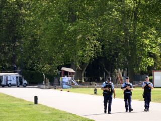 Toestand van twee kinderen nog kritiek na steekpartij op speelplaats in Frankrijk