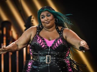 Lizzo opnieuw aangeklaagd wegens pesten, racisme en seksuele intimidatie
