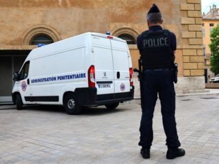 Gisèle Pélicot (72) getuigt in verkrachtingszaak tegen eigen echtgenoot en vijftig anderen