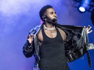 Jason Derulo uitgejoeld na plaspauze tijdens concert: "Soms moet je gaan"
