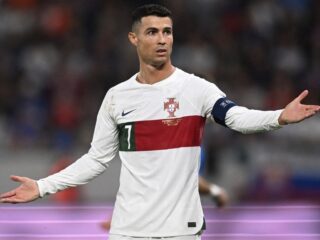 Cristiano Ronaldo stapt naar de rechter en eist bijna 20 miljoen euro