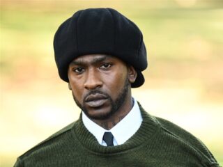 Skepta weergeeft street-luxe met Fashion Week debuut: "Jongens maken ruzie in designer"