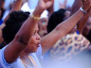 Emotioneel moment: Koning schrijft ode aan Curaçaose verzetsheld Tula