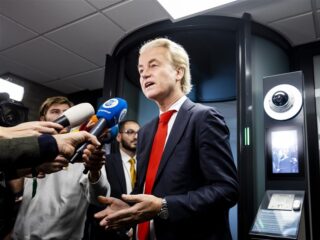 Denzel (28) stemde op de PVV: "Ik heb liever een minister-president die openlijk racistisch is"