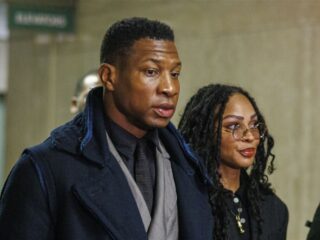 Marvel-ster Jonathan Majors veroordeeld en ontslagen vanwege mishandelen ex