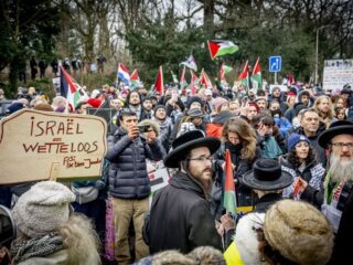 Zuid-Afrika klaagt Israël aan voor genocide: wat houdt deze zaak precies in?