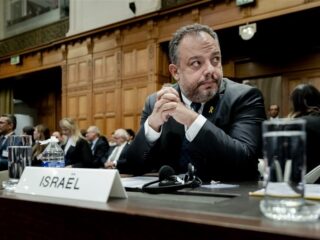 Israël ontkent beschuldiging van genocide: "Zelfverdediging tegen Hamas is noodzaak"