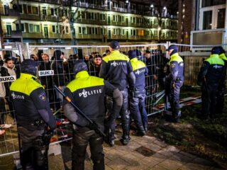 ME ingezet vanwege onrust bij plek in Rotterdam waar explosie plaatsvond