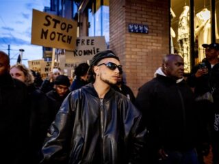 Of Nederland een racistisch land is? Vraag het aan Ronnie Flex