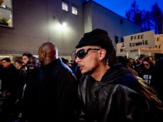 Ronnie Flex staat in december in Carré met 'Rémi': "Eerbetoon aan dit album"