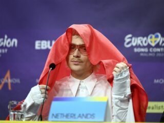 Joost Klein zou vuistbeweging hebben gemaakt naar cameravrouw