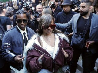 Rihanna laat na vijf jaar weer zien dat ze de carnaval koningin van Barbados is