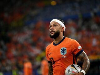 Memphis Depay ondergaat medische keuring in Eindhoven en is op weg naar Corinthians