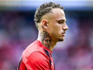 Noa Lang krijgt vijandige ontvangst van Feyenoord-Fans