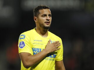 Mo Ihattaren en influencer Yasmine Driouech stappen in het huwelijksbootje