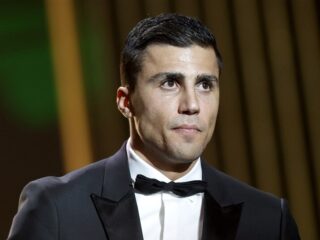 Rodri verkozen tot Gouden Bal-winnaar, Real Madrid boycot nadat Vinícius jr. prijs misliep