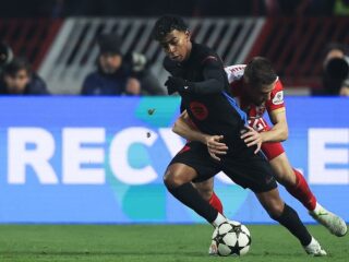 Geruchten over 250 miljoen euro-bod van PSG voor Lamine Yamal kloppen niet: "Wel gesprekken"