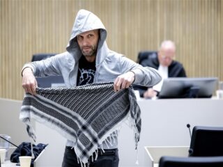 Ondanks opgelegd demonstratieverbod alsnog protest op de Dam