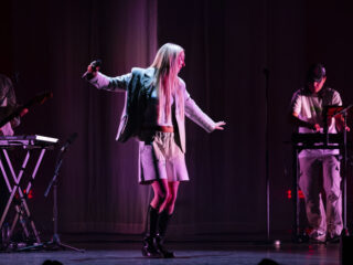 S10 verbreekt stilte na heftige periode: "Mijn andere helft ligt in het ziekenhuis"