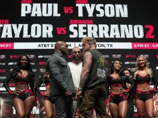 Mike Tyson slaat Jake Paul in gezicht tijdens weging: "Het praten is voorbij"