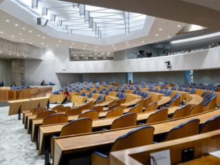 Overheid moet veranderingen maken in herstel Toeslagenschandaal: "Duurt zo nog 15 tot 20 jaar"