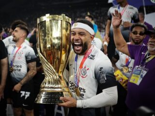 Memphis Depay lanceert docu over leven in Brazilië: "Ik wil mijn licht schijnen"