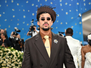 Bad Bunny treedt op in GelreDome tijdens 'Debí Tirar Más Fotos'-World Tour