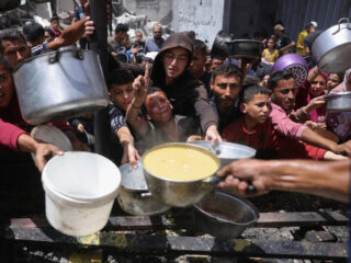 Israël laat onder druk van internationale gemeenschap noodhulp toe in Gaza