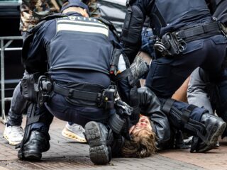 Nepagenten opgepakt in Rotterdam: "Onderdeel van criminele organisatie"